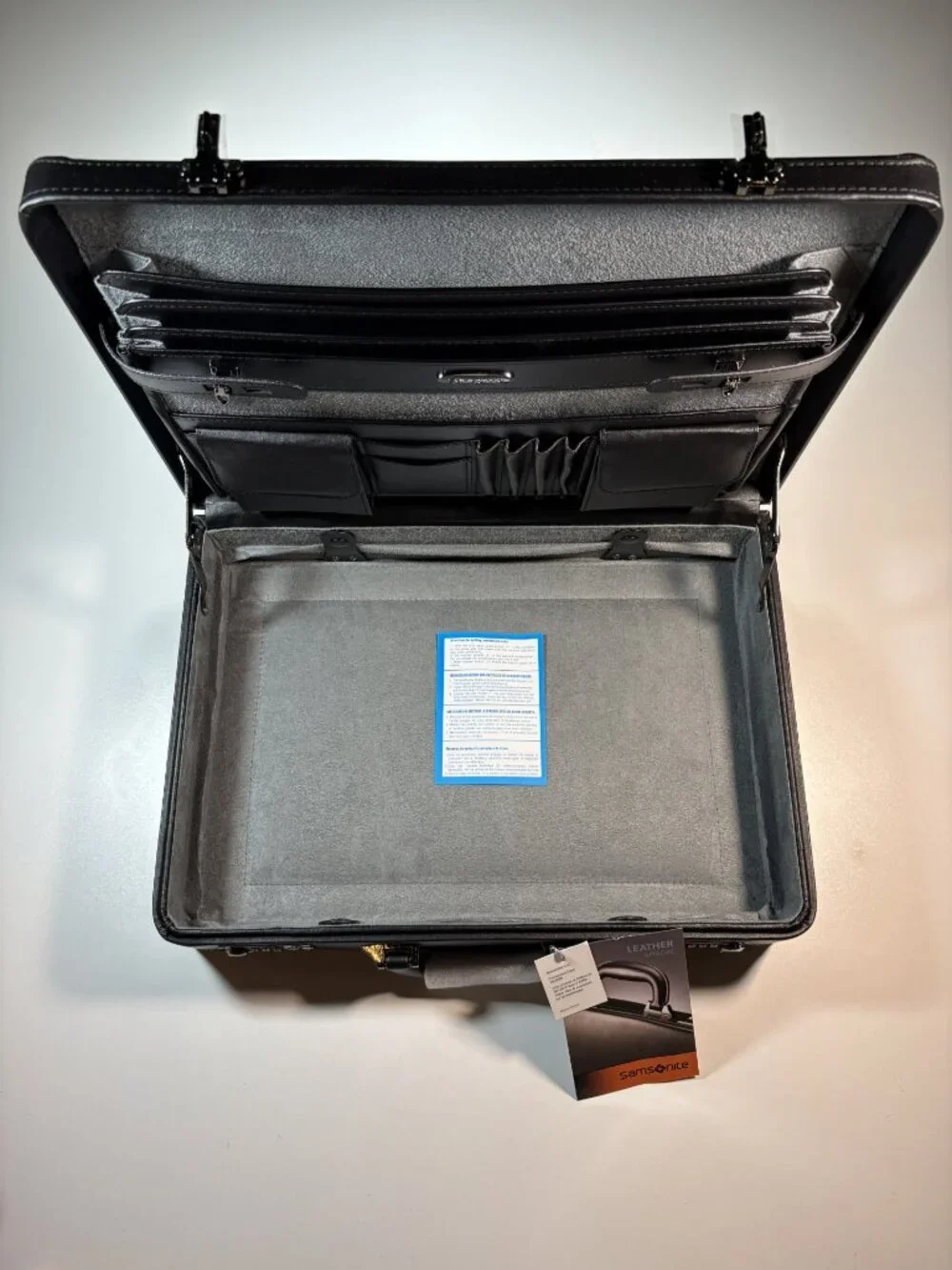 Samsonite Expandable Leather Attache Briefcase Black NIB Combination Locks